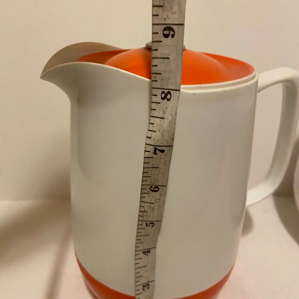 Mid Century Modern Pitcher and Ice bucket - Picture 10 of 13